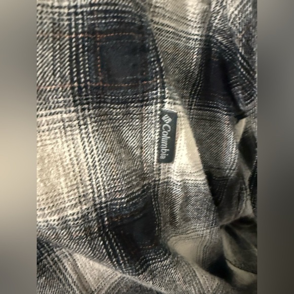 Columbia Black and White Casual Button Down Shirt - Picture 3 of 5